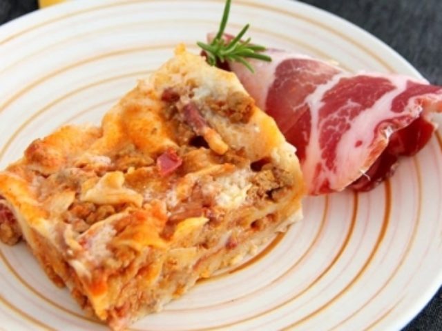 Lasagna di Carasau con ragù di Coppa Piacentina DOP